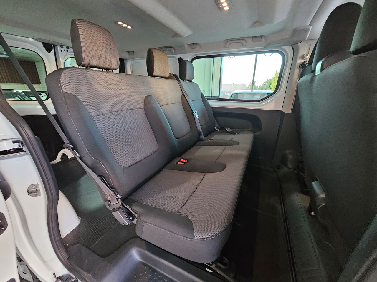 Foto Renault Trafic 14