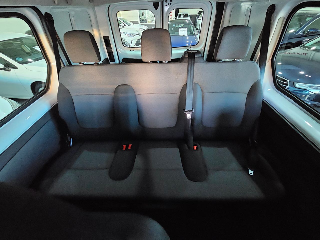 Foto Renault Trafic 29