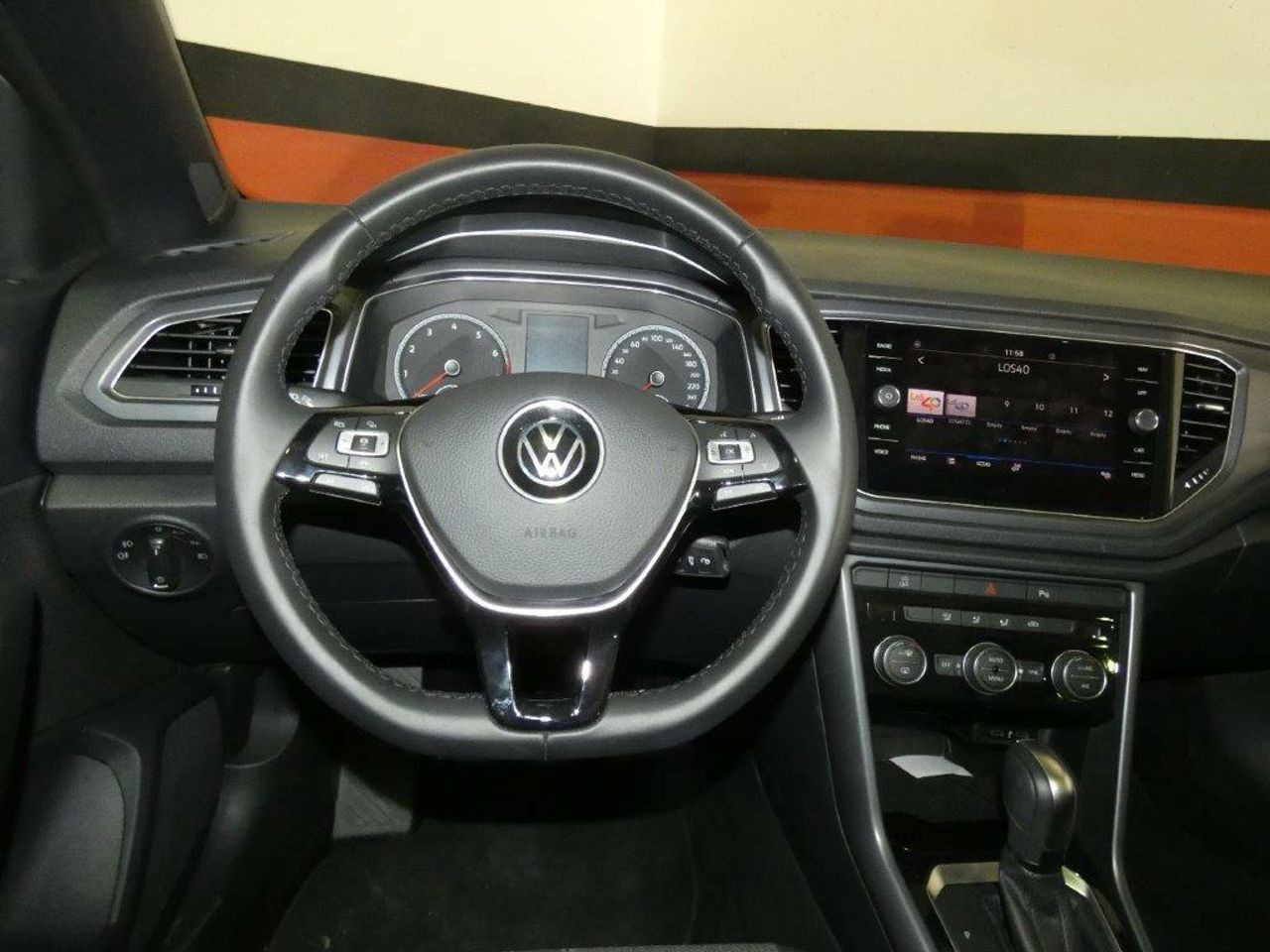 Foto Volkswagen T-Roc 10