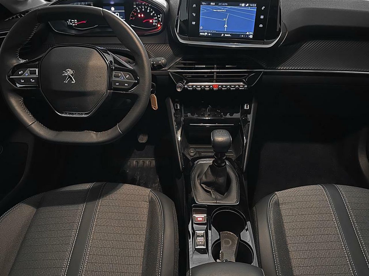 Foto Peugeot 208 8