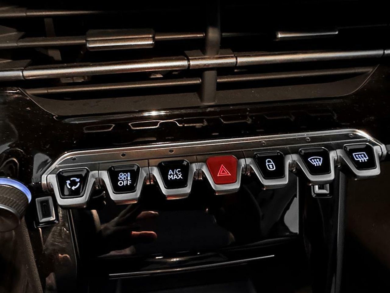 Foto Peugeot 208 12