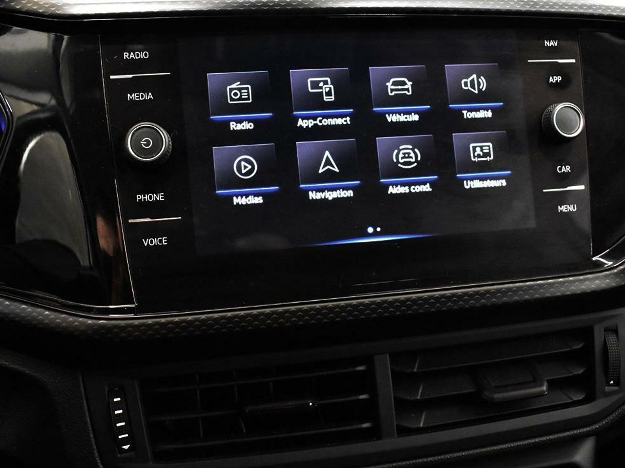 Foto Volkswagen T-Cross 9