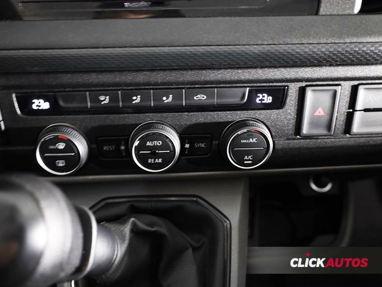 Foto Volkswagen Caravelle 9