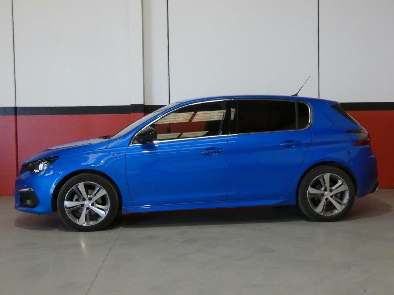 Foto Peugeot 308 8