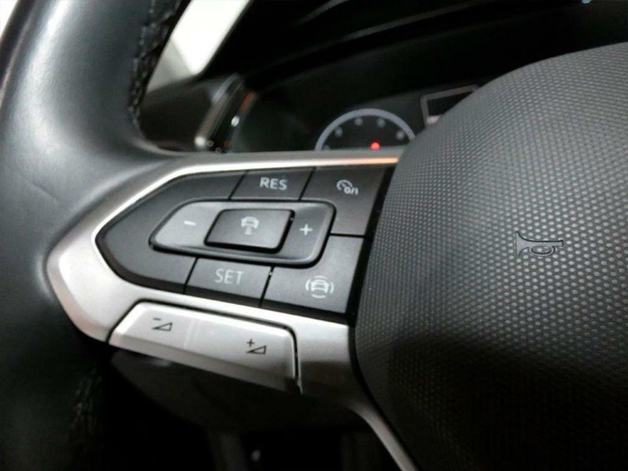 Foto Volkswagen T-Cross 18