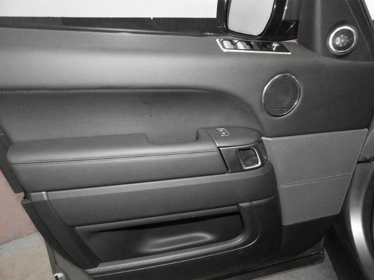 Foto Land-Rover Range Rover Sport 16