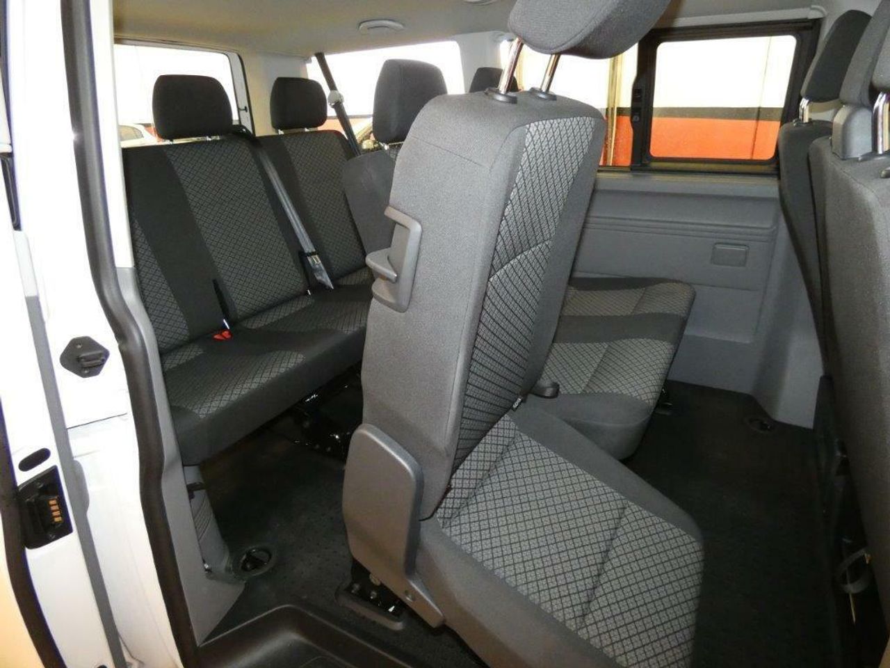Foto Volkswagen Caravelle 25