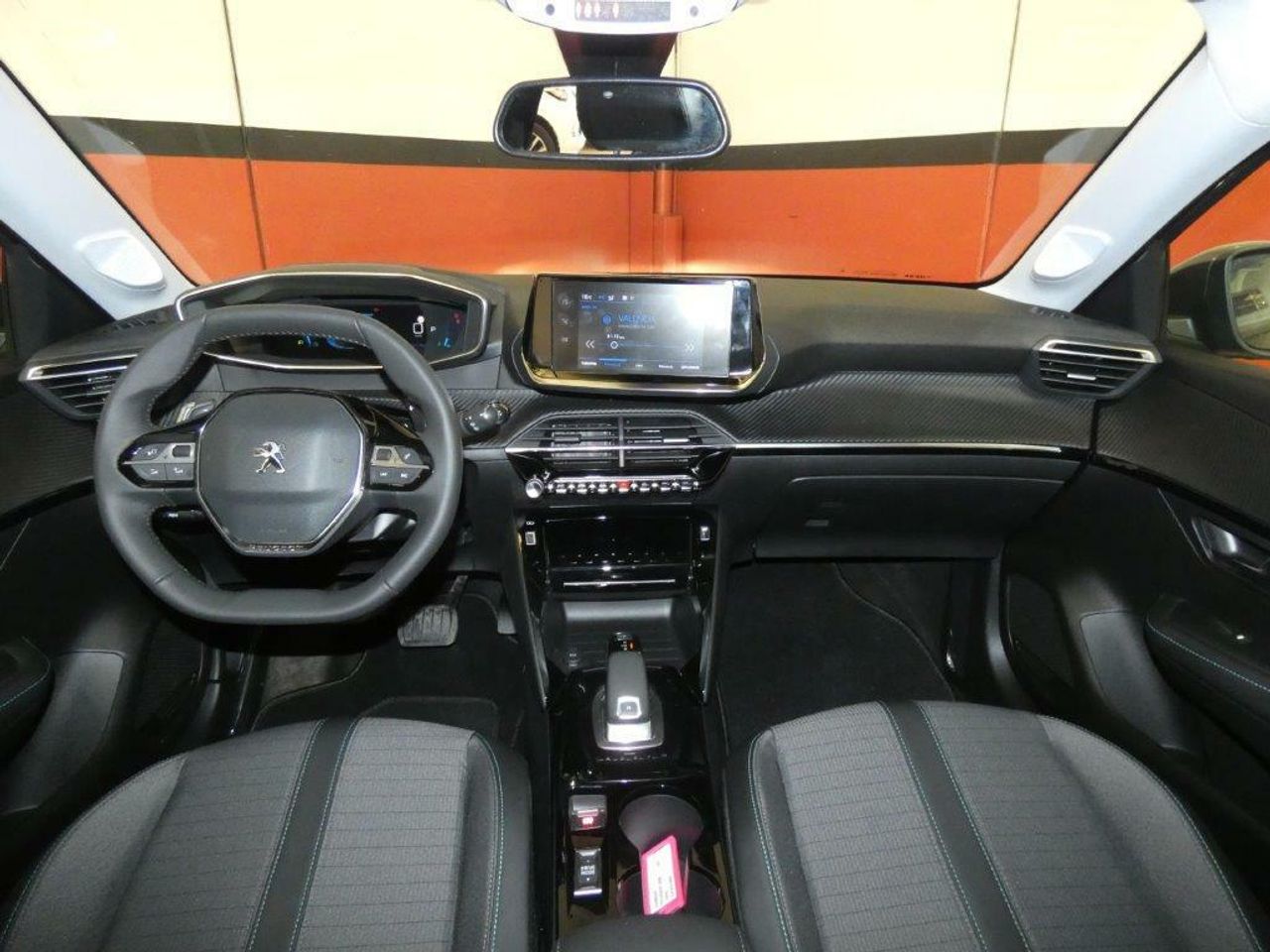 Foto Peugeot 208 8