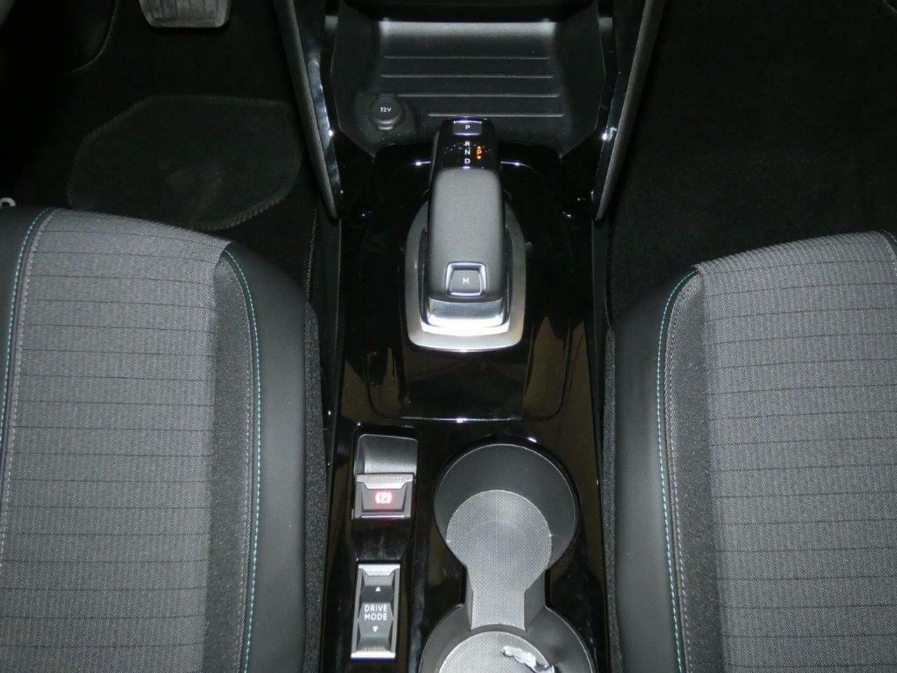 Foto Peugeot 208 13