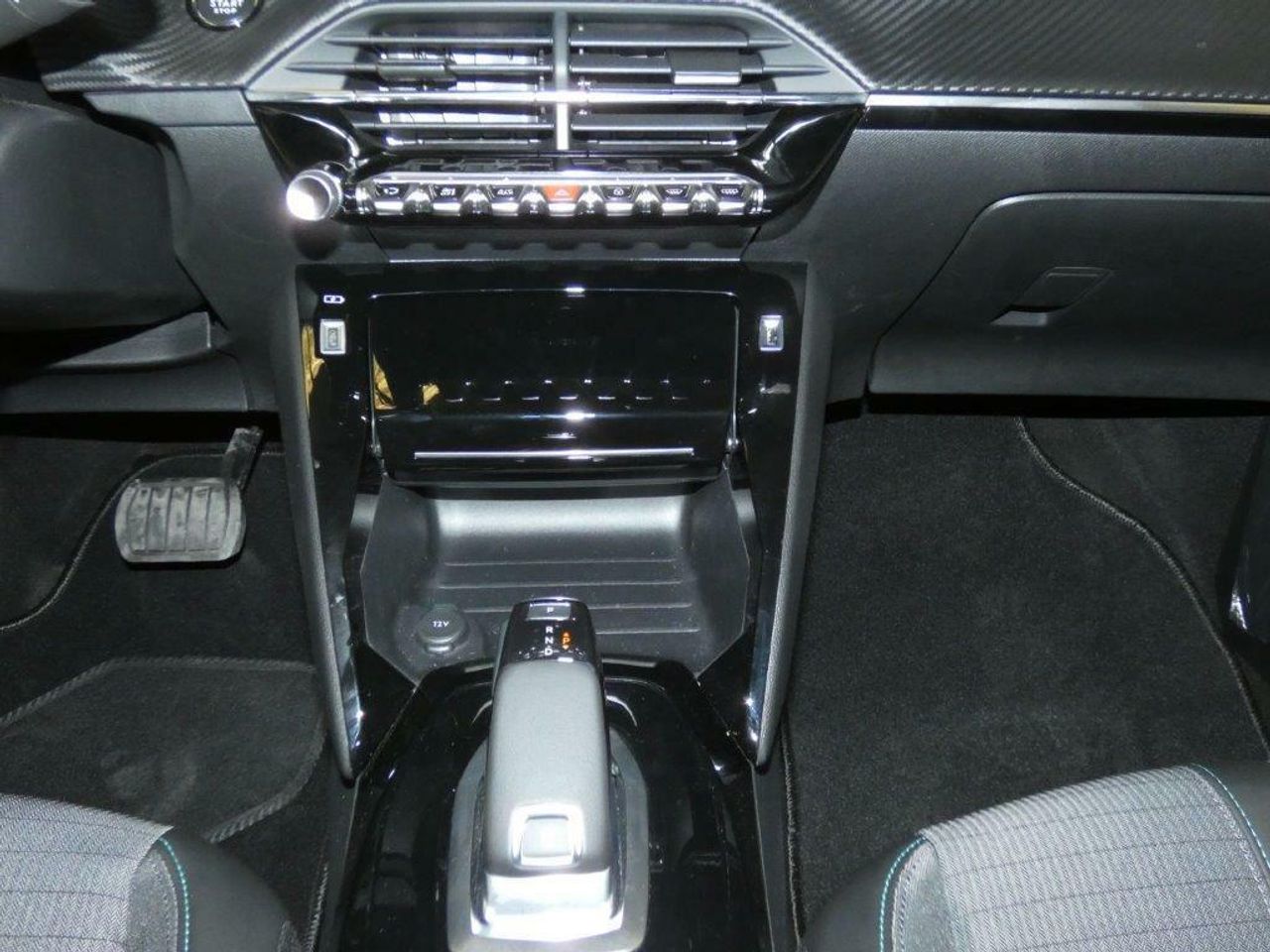 Foto Peugeot 208 14