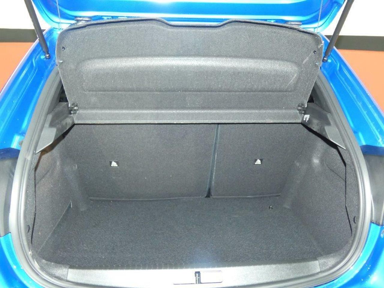 Foto Peugeot 208 17