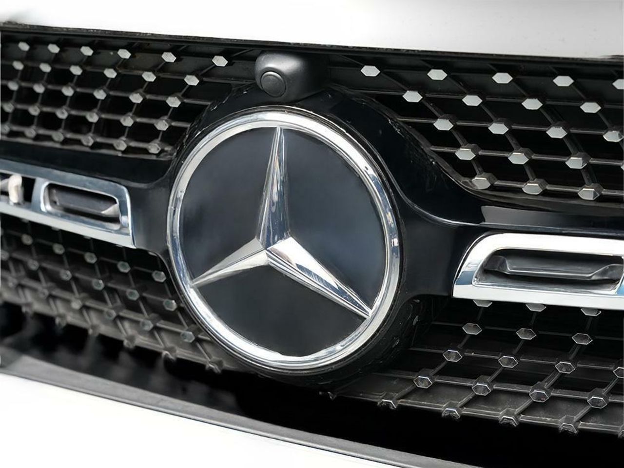 Foto Mercedes-Benz Clase GLA 26