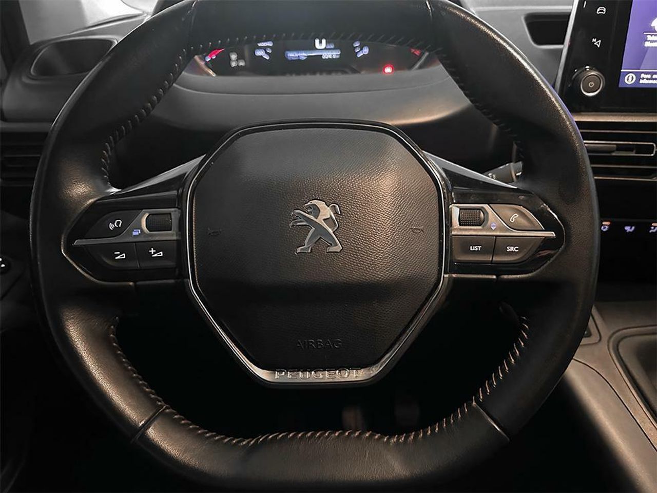 Foto Peugeot Rifter 8