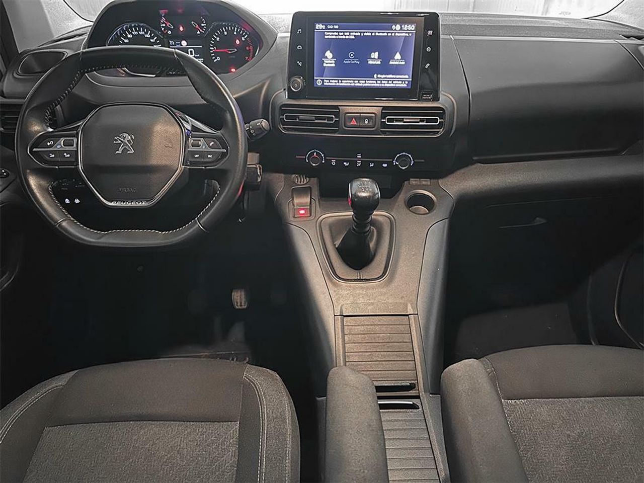 Foto Peugeot Rifter 9