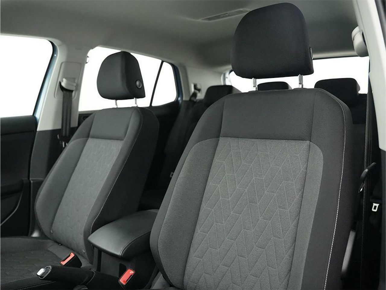 Foto Volkswagen T-Cross 15