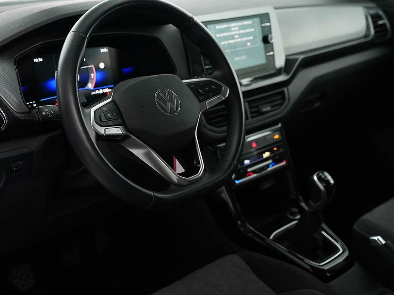 Foto Volkswagen T-Cross 16