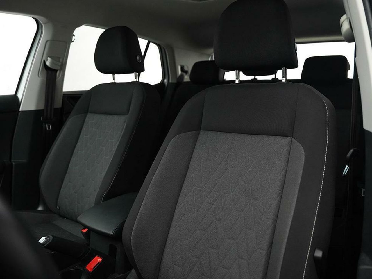 Foto Volkswagen T-Cross 17