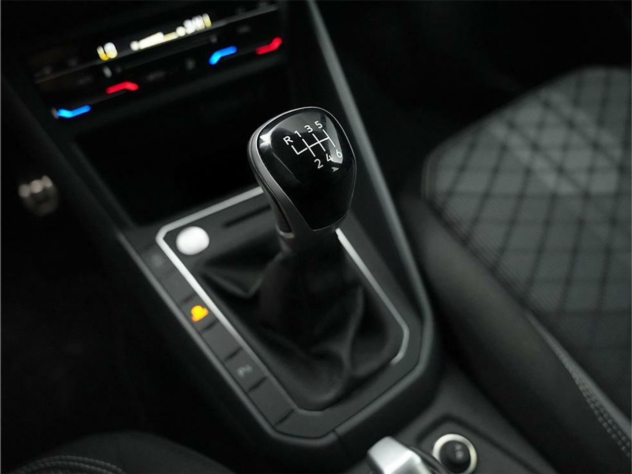 Foto Volkswagen Taigo 15