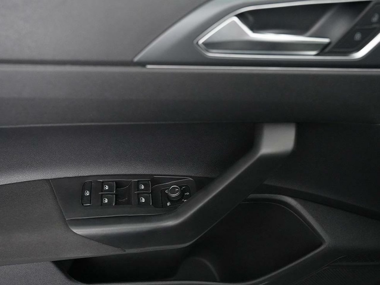 Foto Volkswagen Taigo 16