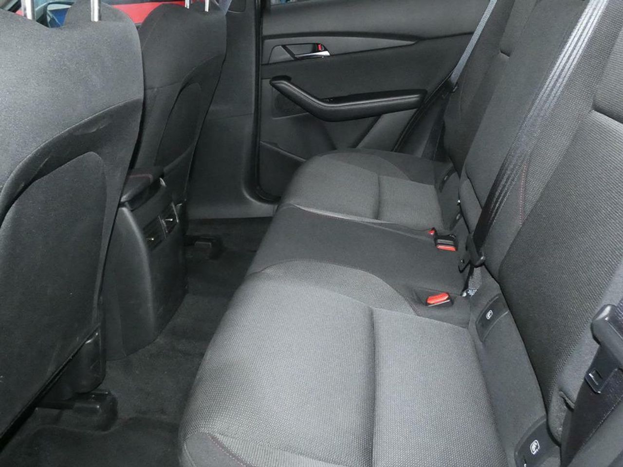 Foto Mazda CX-30 14