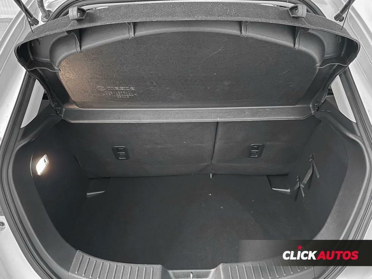 Foto Mazda Mazda2 19