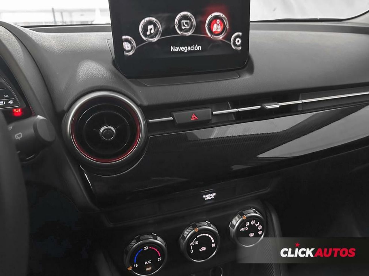 Foto Mazda Mazda2 10