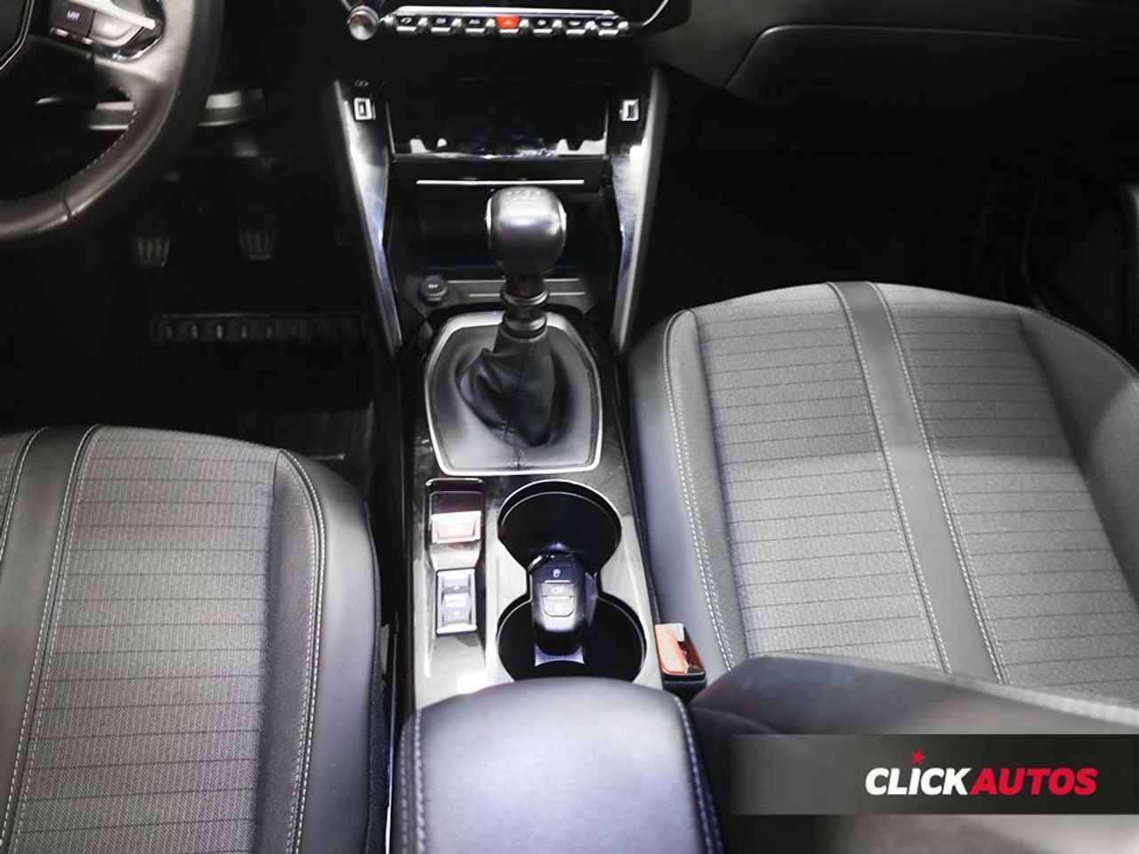 Foto Peugeot 2008 17
