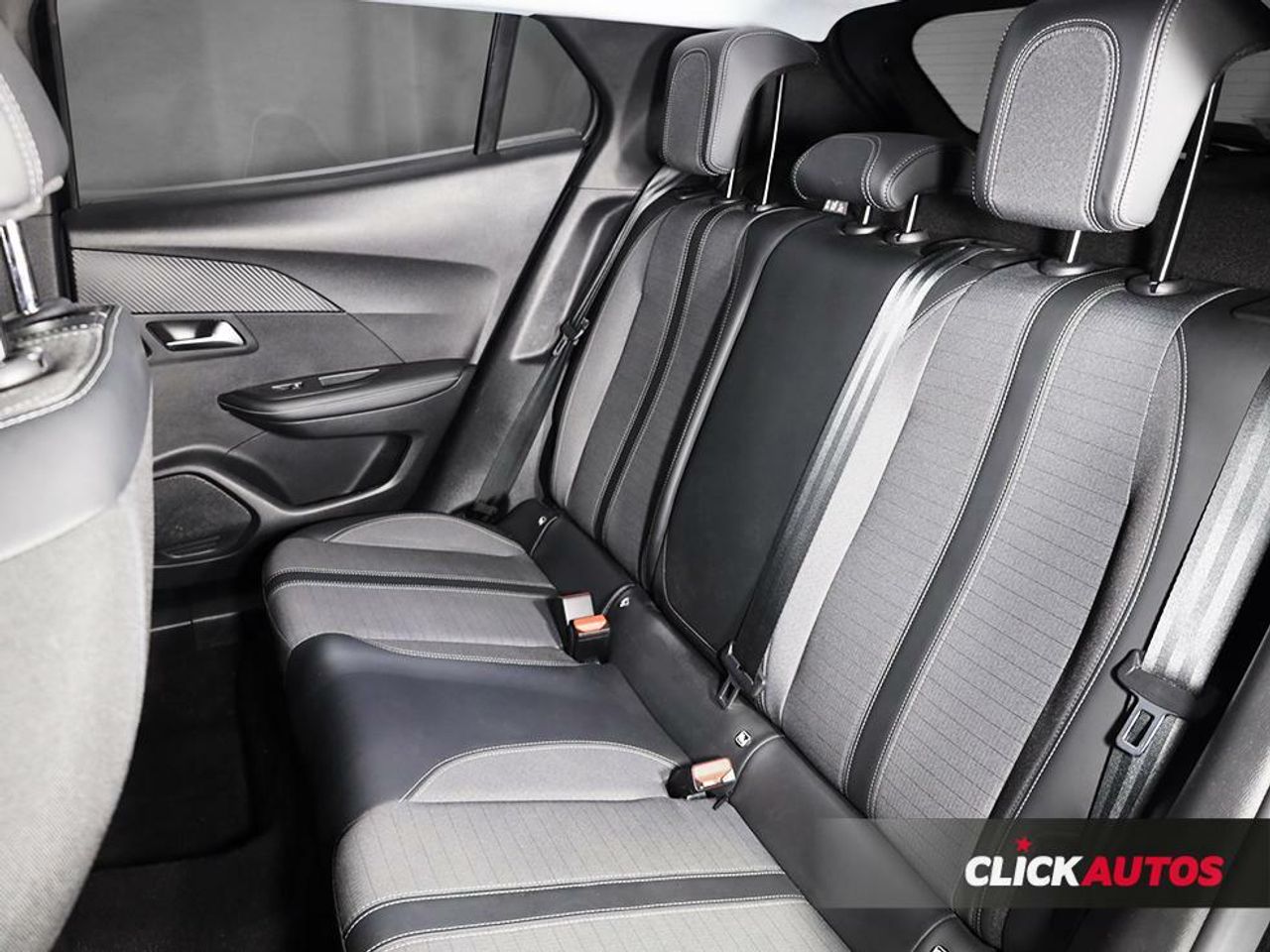 Foto Peugeot 2008 19