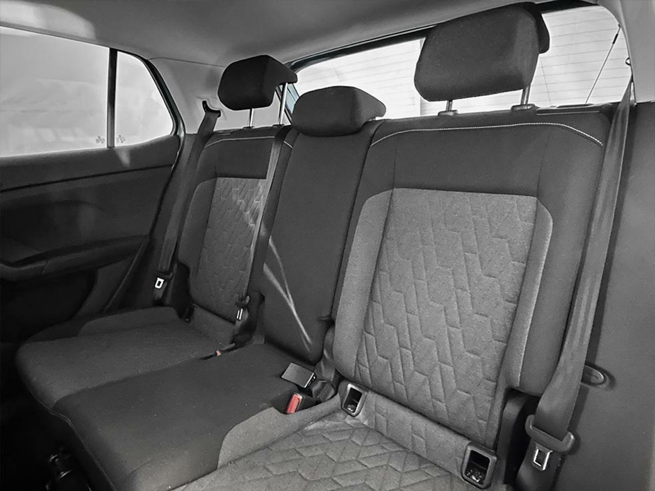 Foto Volkswagen T-Cross 21