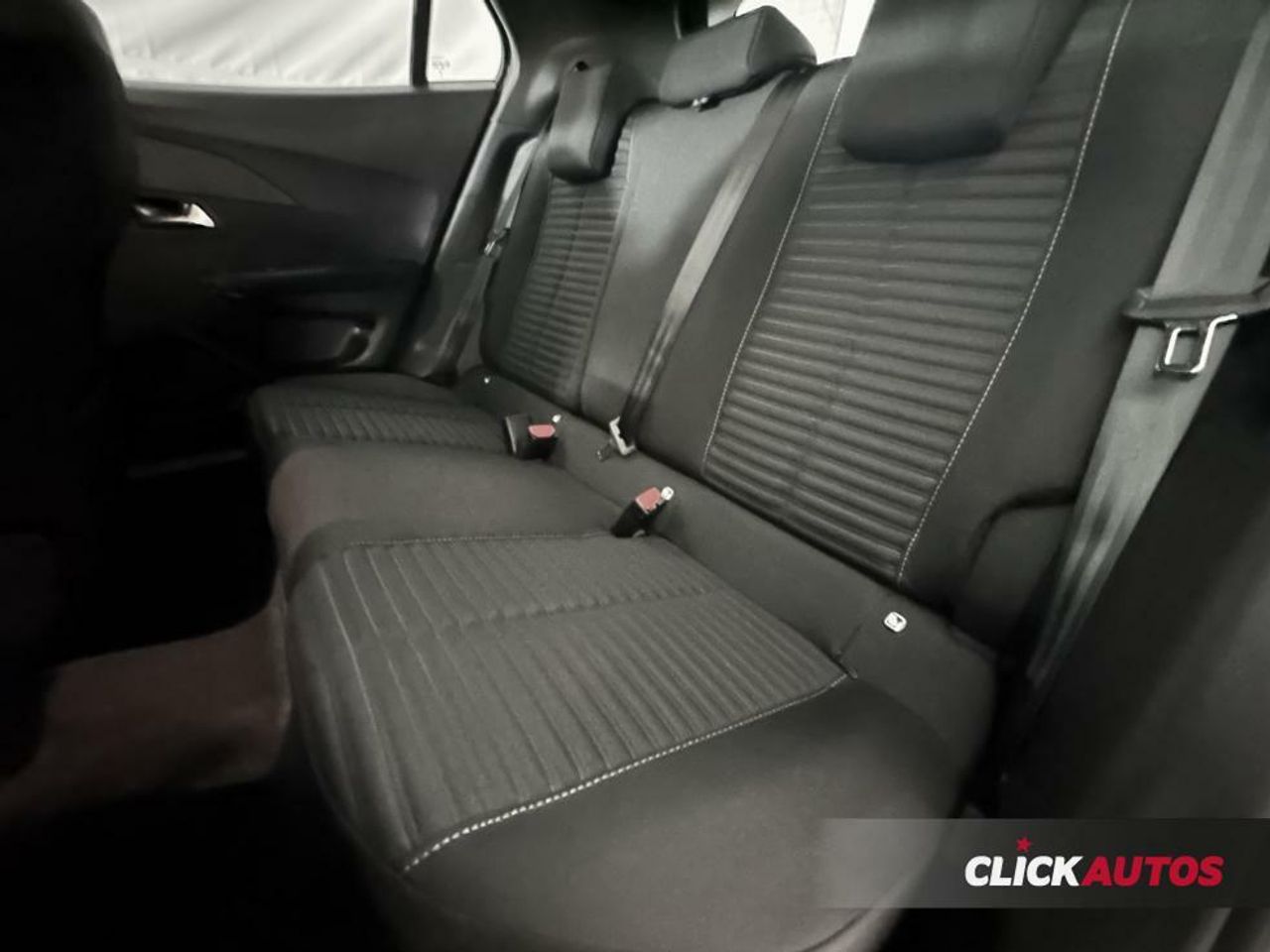 Foto Peugeot 2008 21