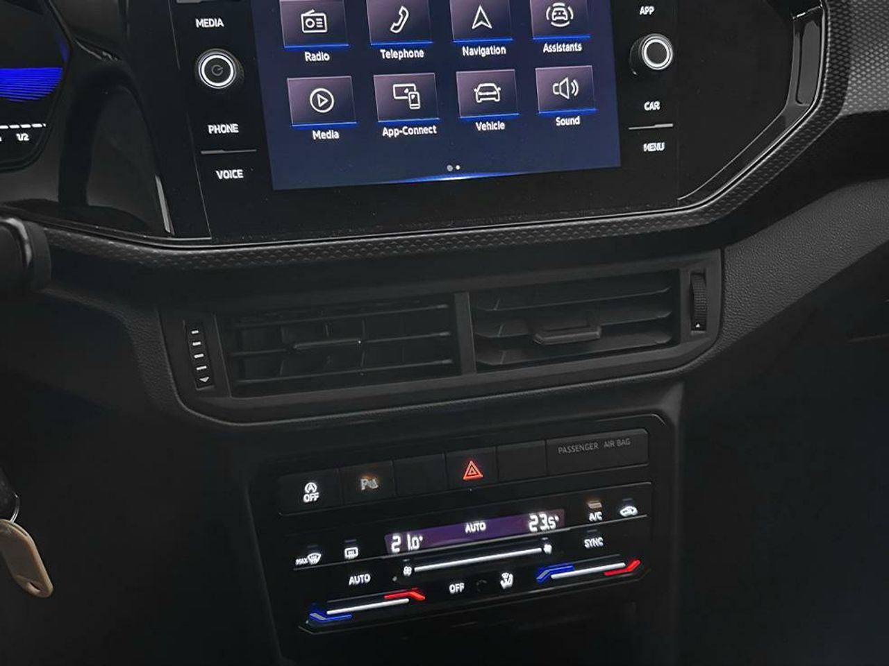 Foto Volkswagen T-Cross 10
