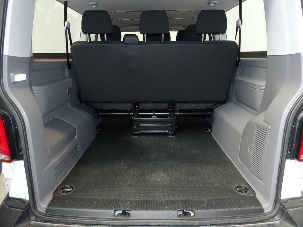 Foto Volkswagen Caravelle 16