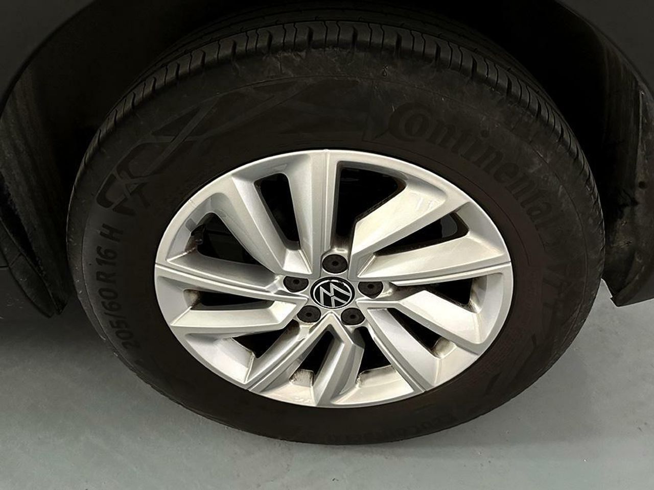 Foto Volkswagen T-Cross 16