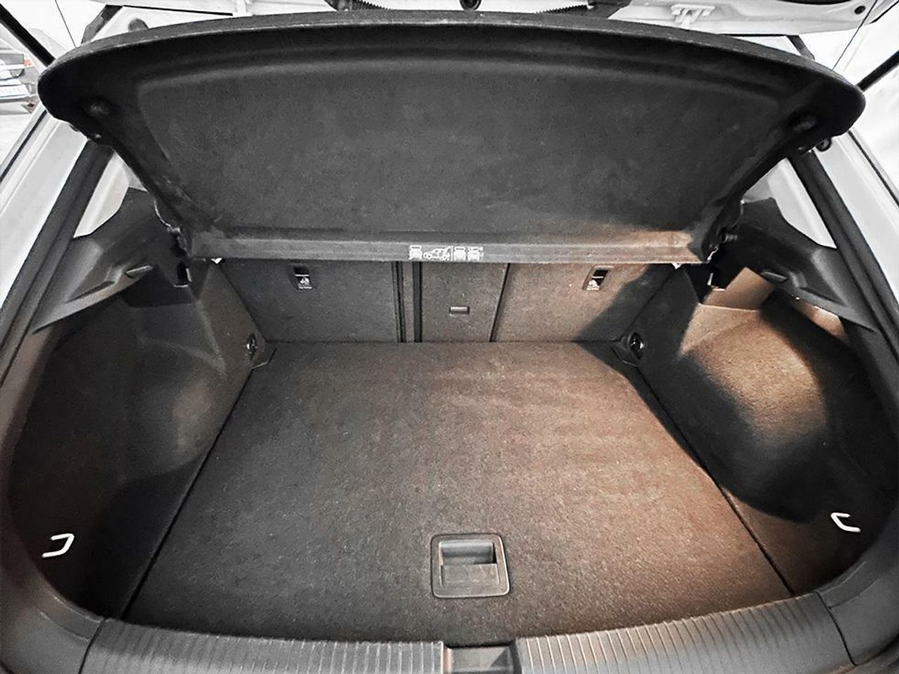 Foto Volkswagen T-Roc 16