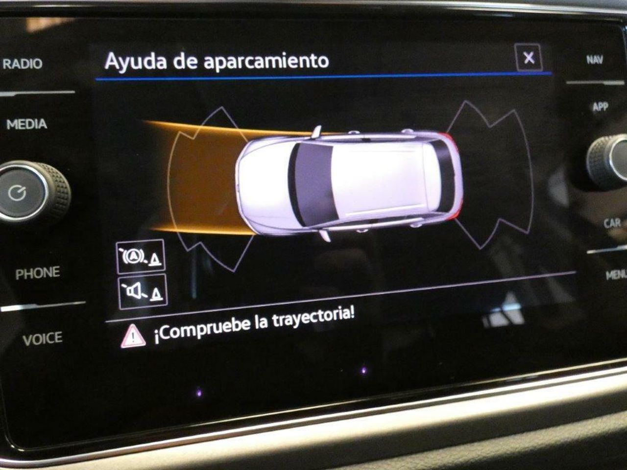 Foto Volkswagen T-Roc 12