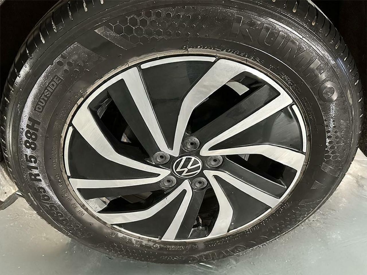 Foto Volkswagen Polo 24