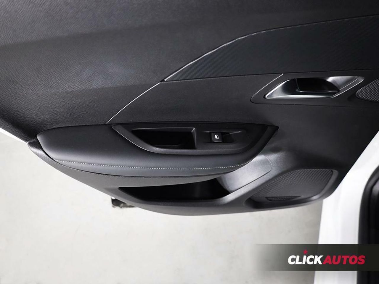 Foto Peugeot 2008 19