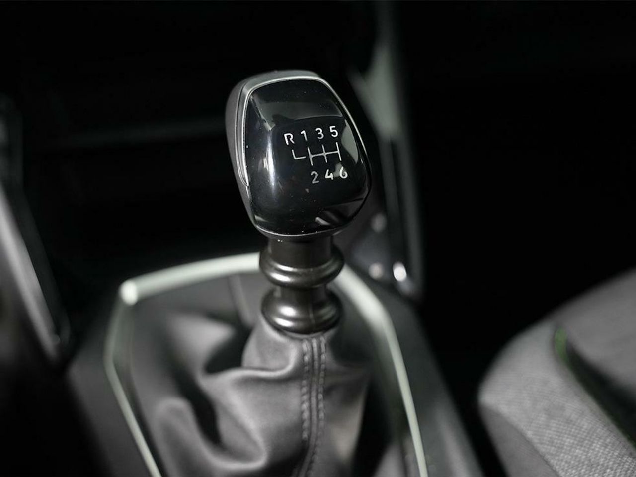 Foto Peugeot 208 15