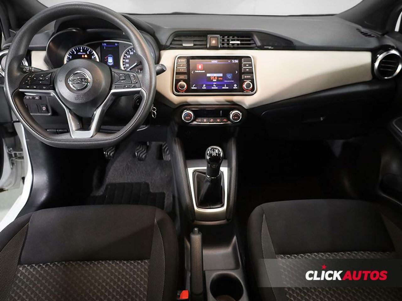 Foto Nissan Micra 6