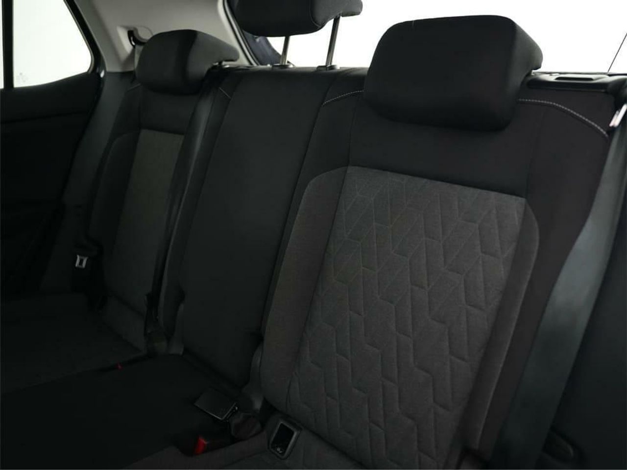Foto Volkswagen T-Cross 18