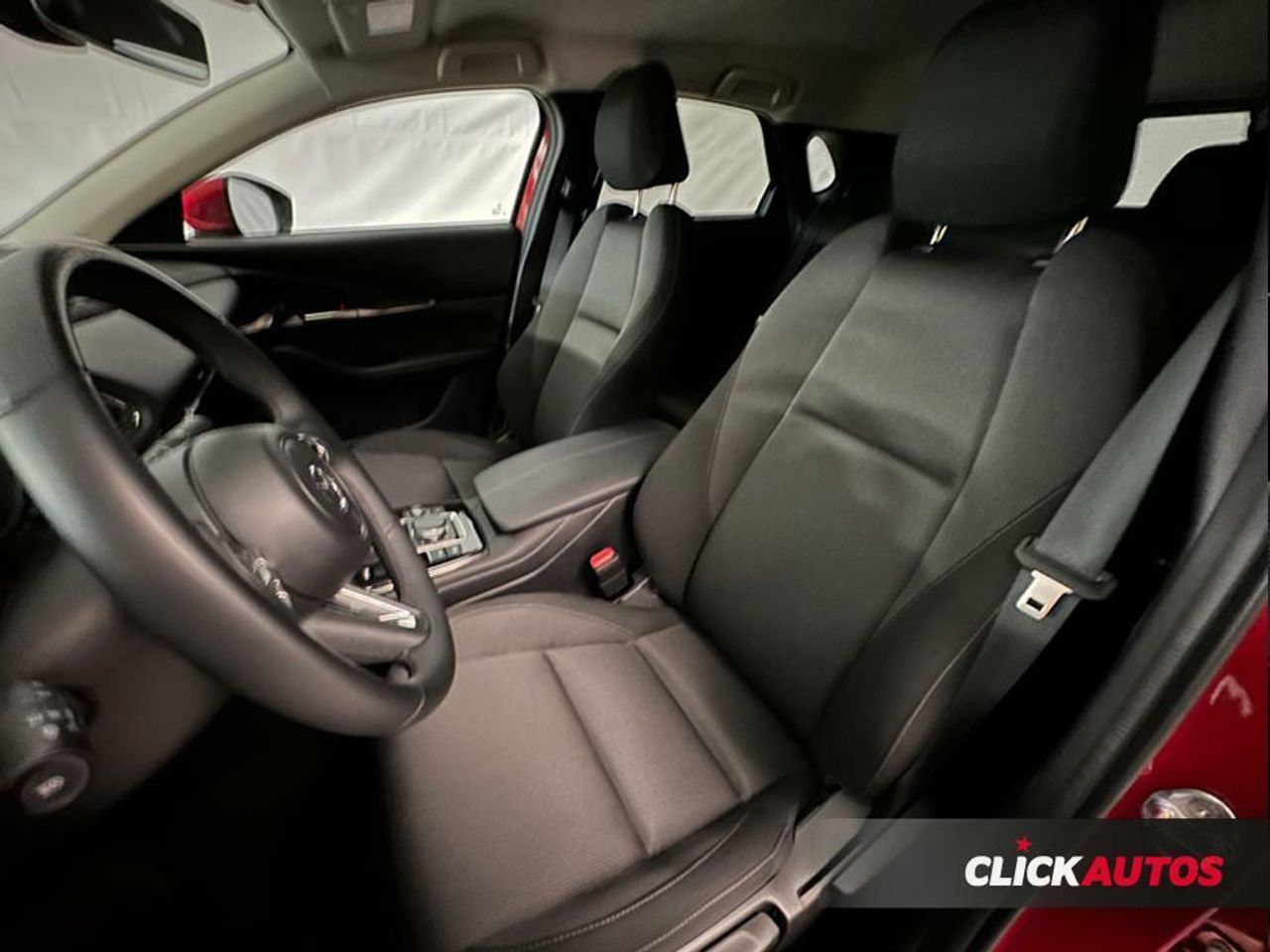 Foto Mazda CX-30 18