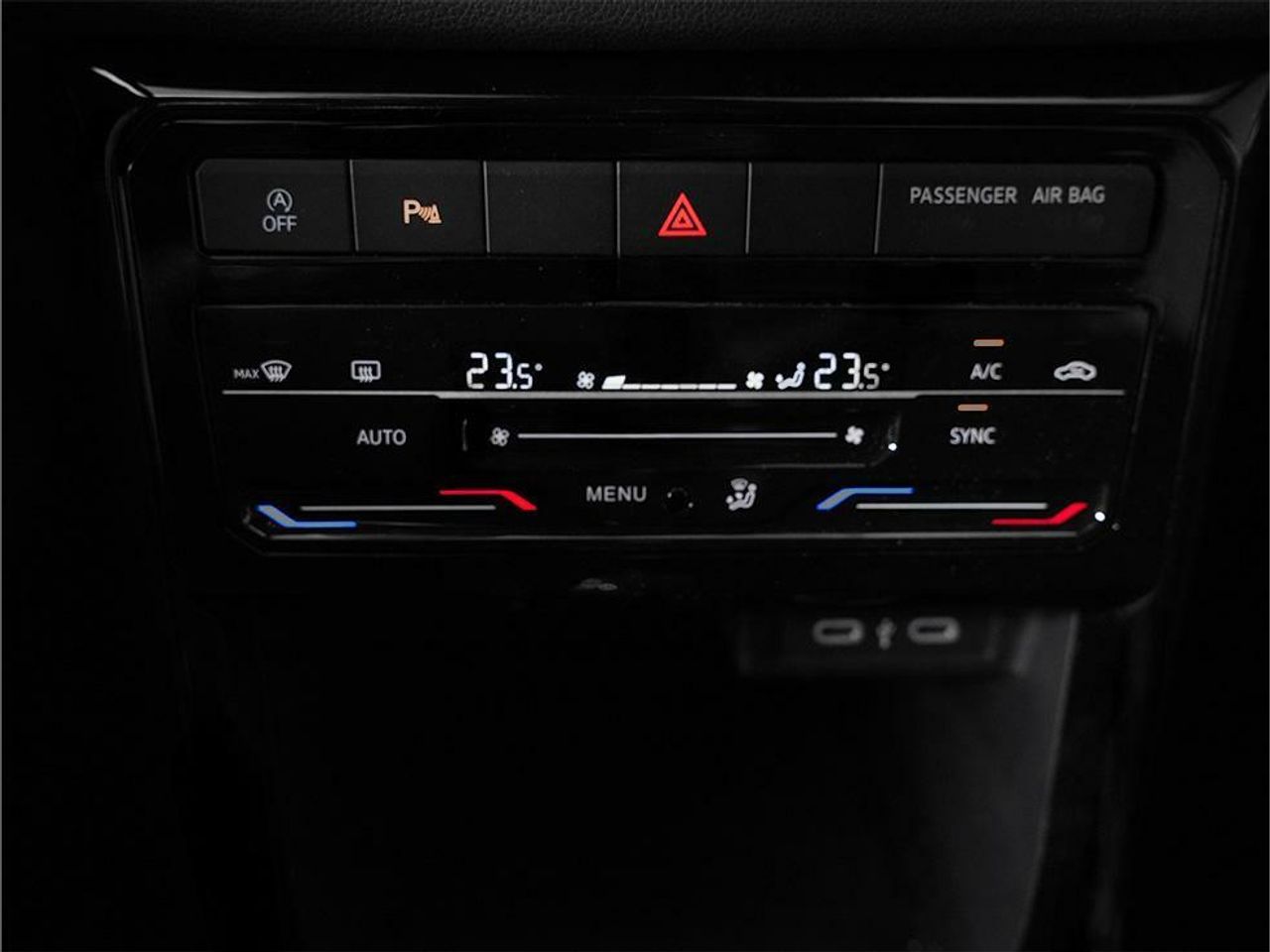 Foto Volkswagen T-Cross 16