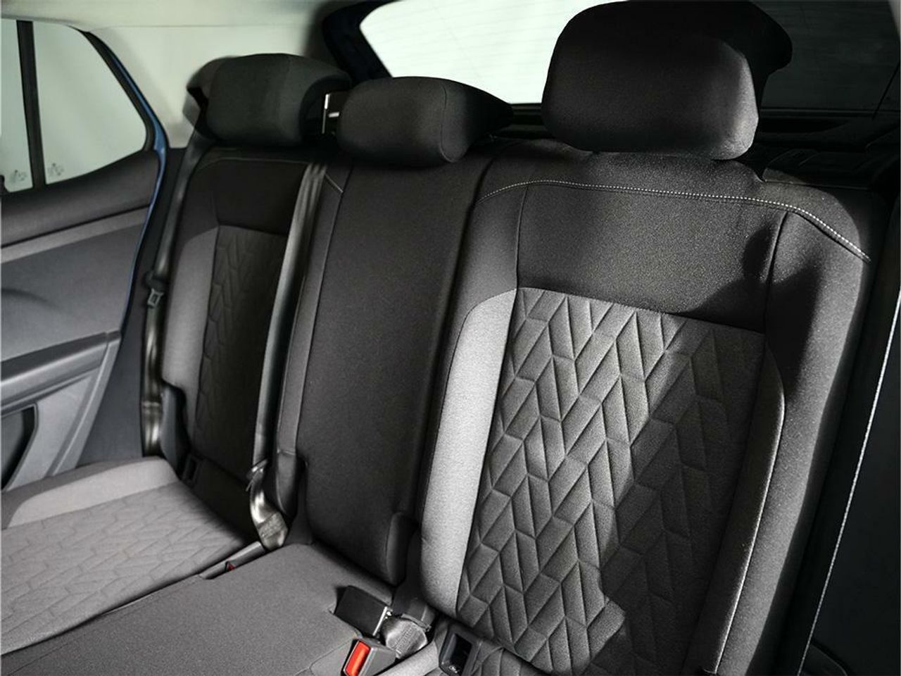 Foto Volkswagen T-Cross 23