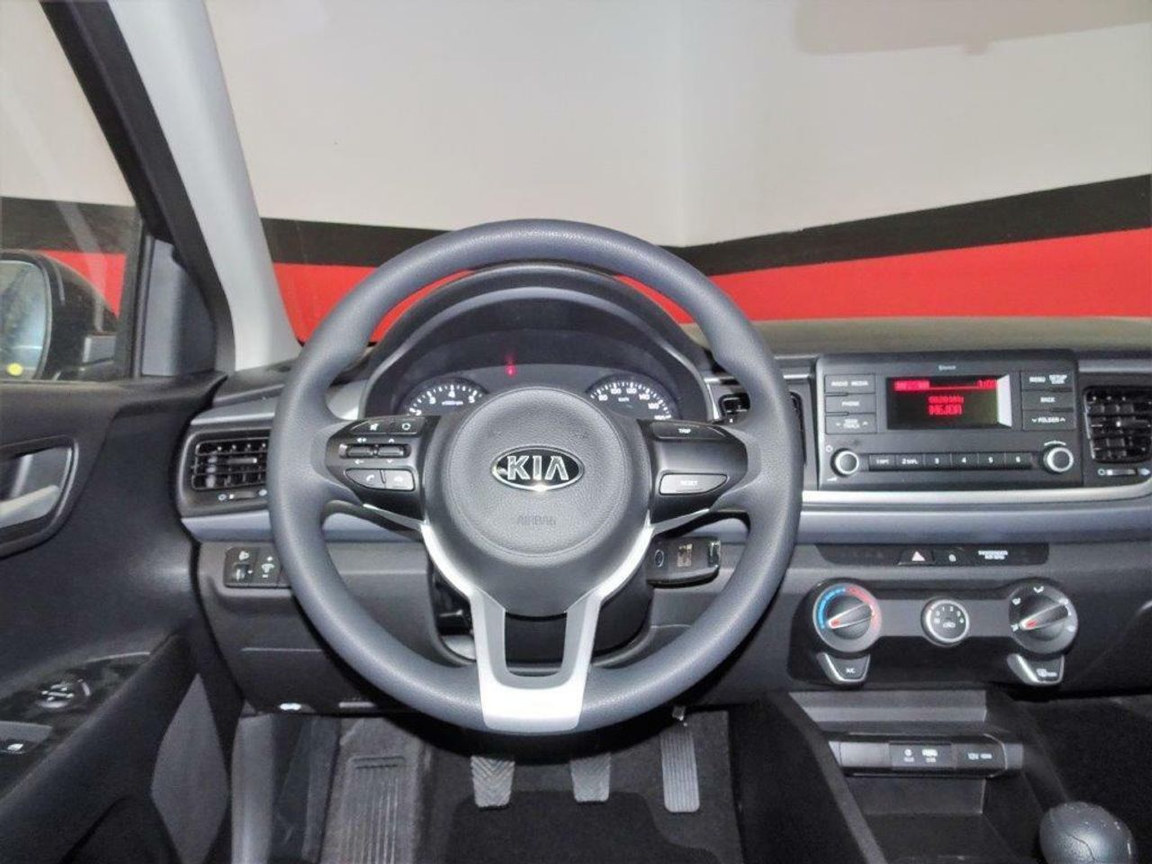 Foto Kia Rio 9