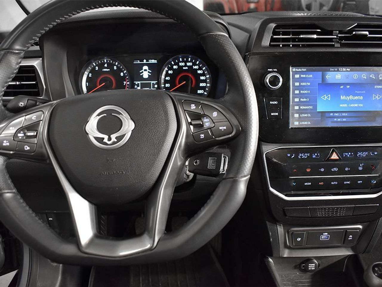 Foto SsangYong Tivoli 6