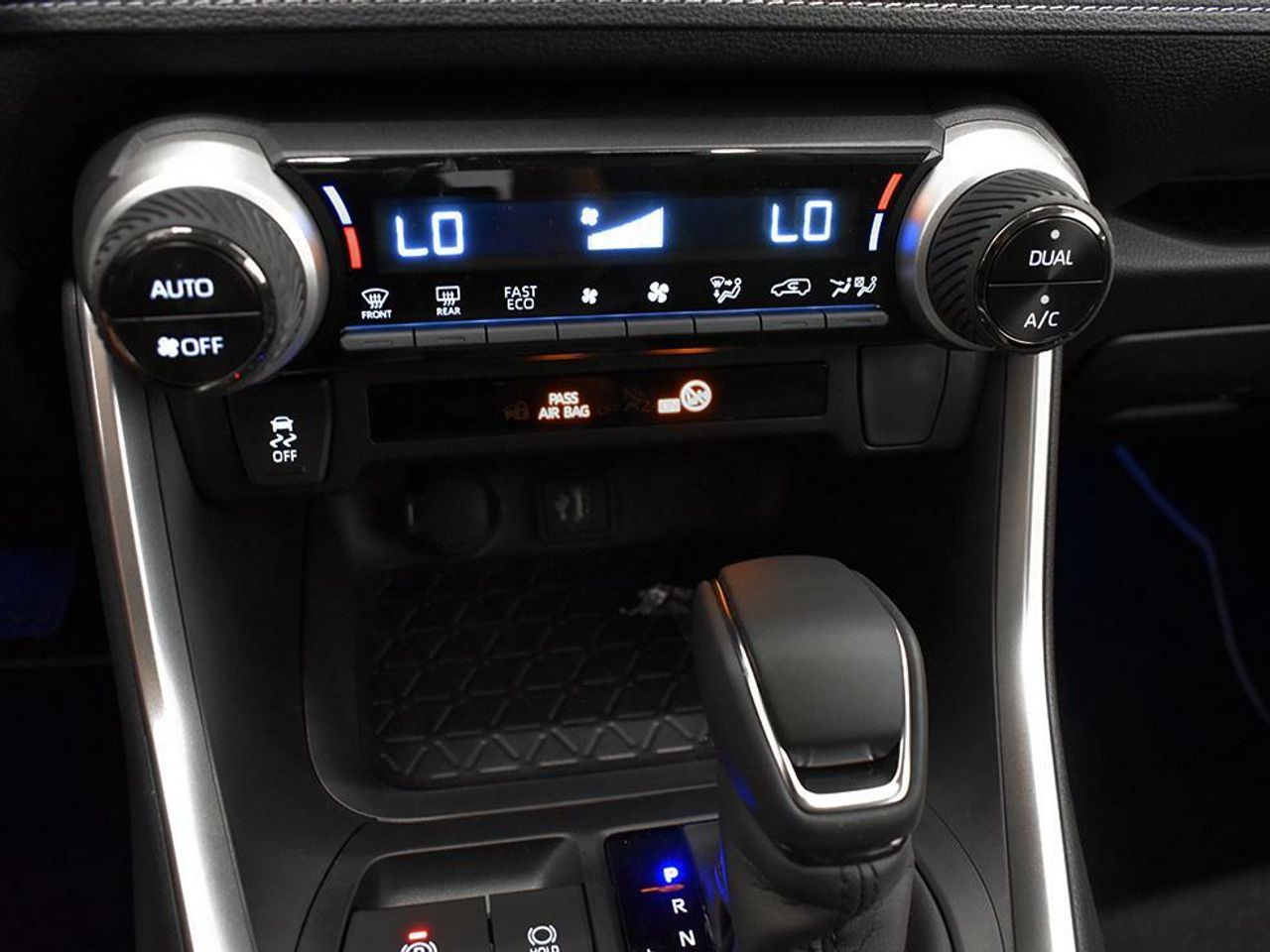 Foto Toyota Rav4 12