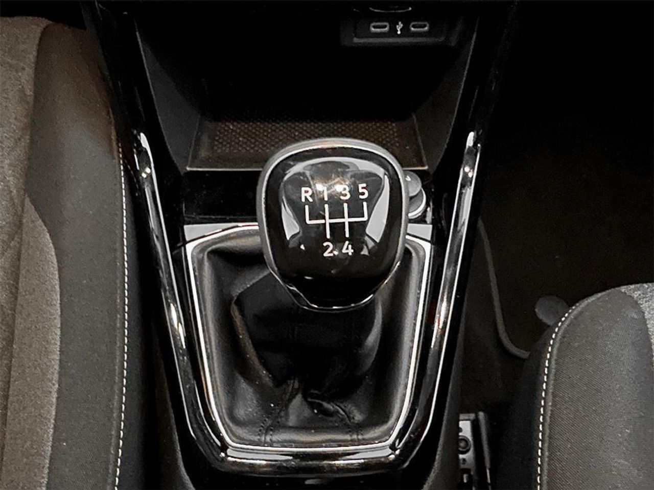 Foto Volkswagen T-Cross 16