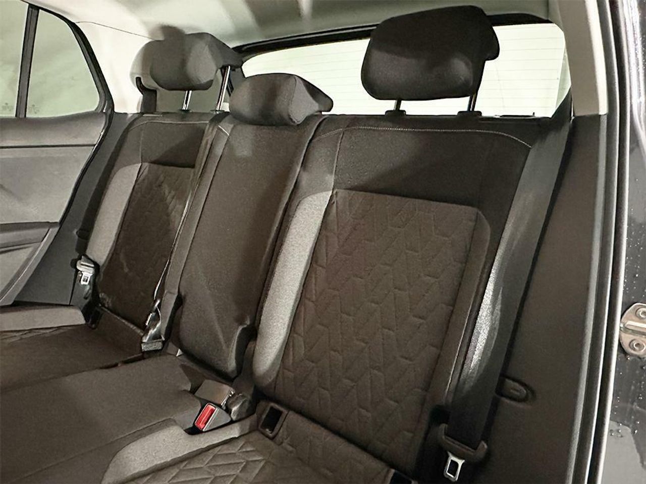 Foto Volkswagen T-Cross 19
