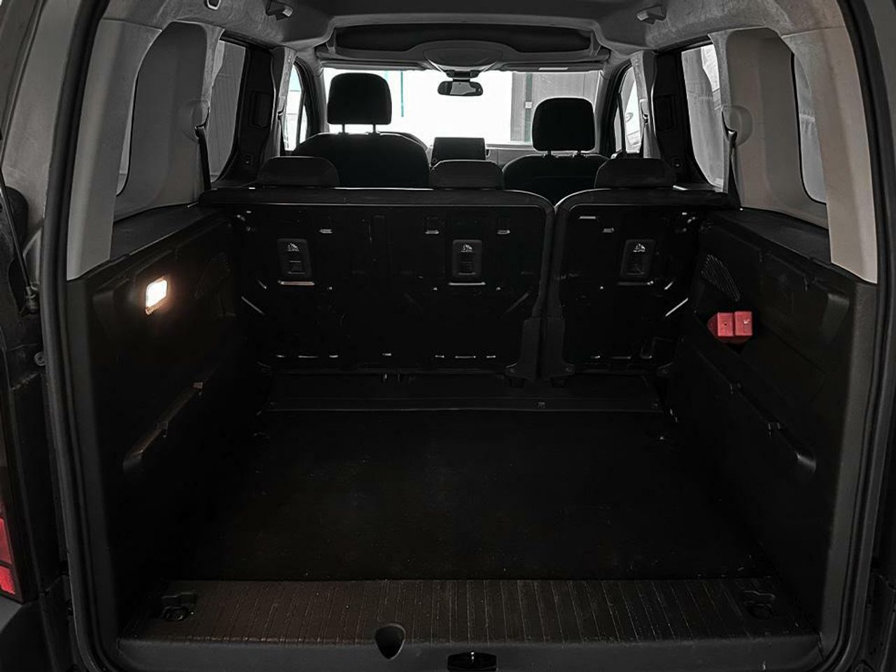 Foto Peugeot Rifter 19