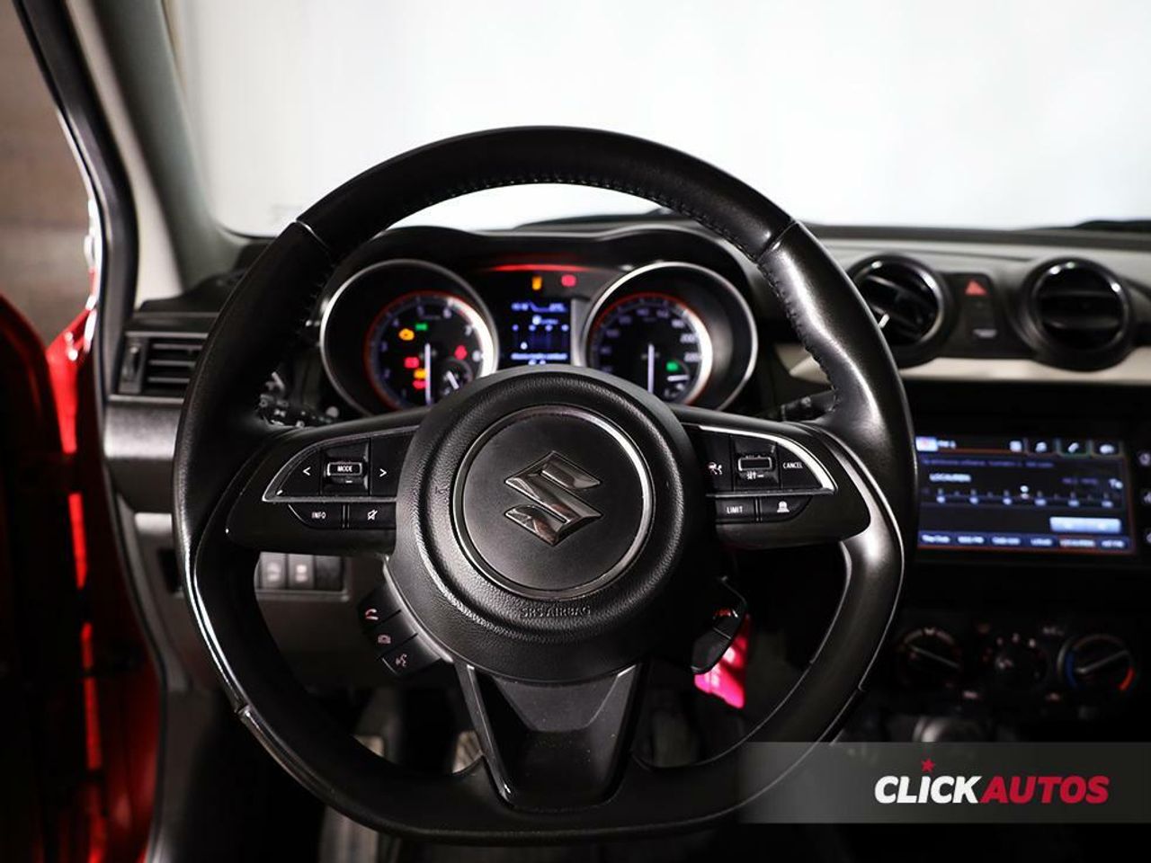 Foto Suzuki Swift 5